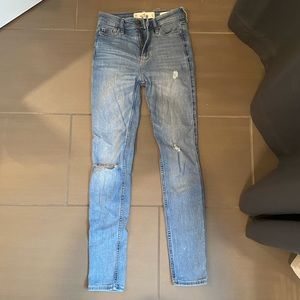 Hollister Skinny Jeans Size 00 short